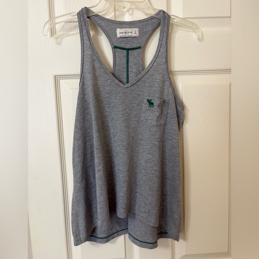 Y2K Abercrombie & Fitch Gray razorback flowy Tank Top with Green Details